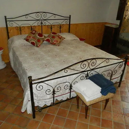 Palazzo L'occaso فندق مبيت وإفطار