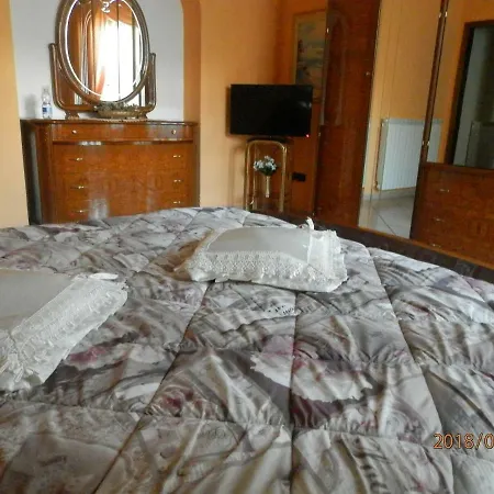 Palazzo L'occaso فندق مبيت وإفطار *